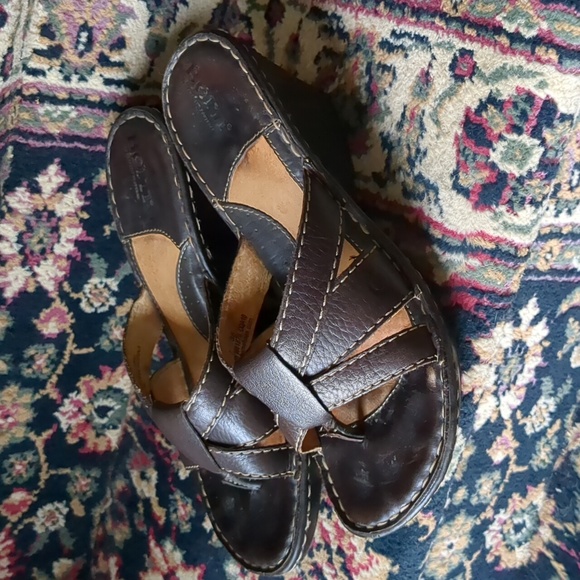 Born Toe Post Brown Leather Wedge Sandals Size 7/38 - Picture 12 of 12